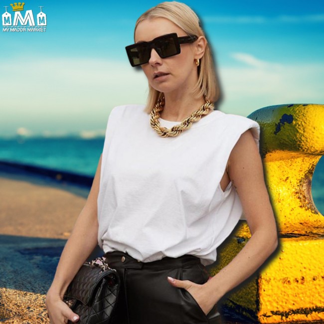 T-SHIRT FEMME - ÉPAULES REMBOURRÉES - SAISON ÉTÉ 35,99 € | My Major Market T-SHIRT FEMME - ÉPAULES REMBOURRÉES - SAISON ÉTÉ 35,99 € | My Major Market